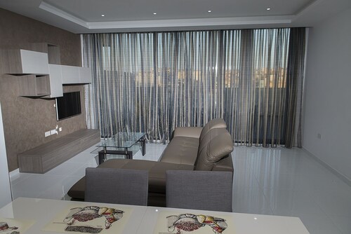 Penthouse near beach. HPI/6553