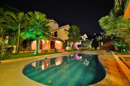 Amour Resort