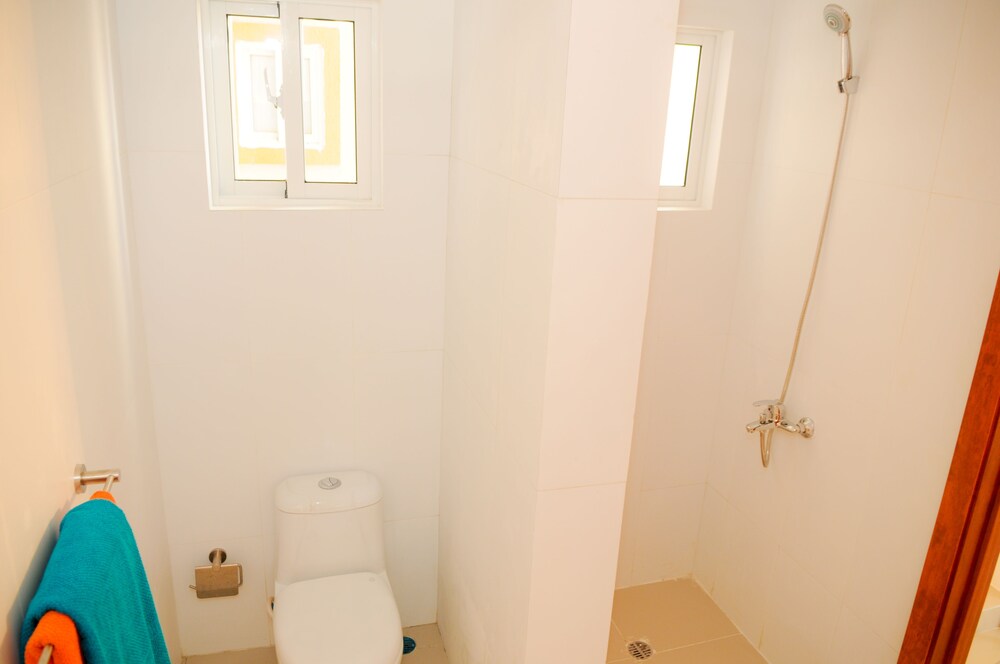 Standard Apartment, 1 Bedroom, Pool View, Ground Floor - Bathroom