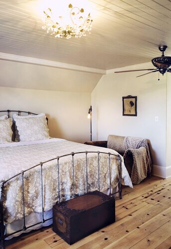 Greener Pastures farmhouse