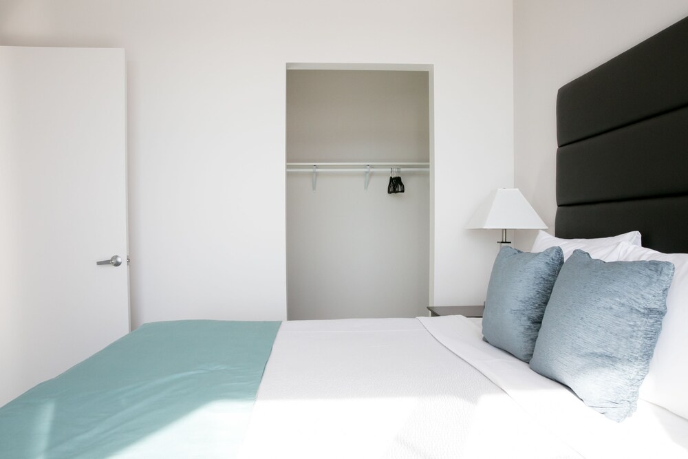 Premium Apartment, 1 Bedroom - Guestroom