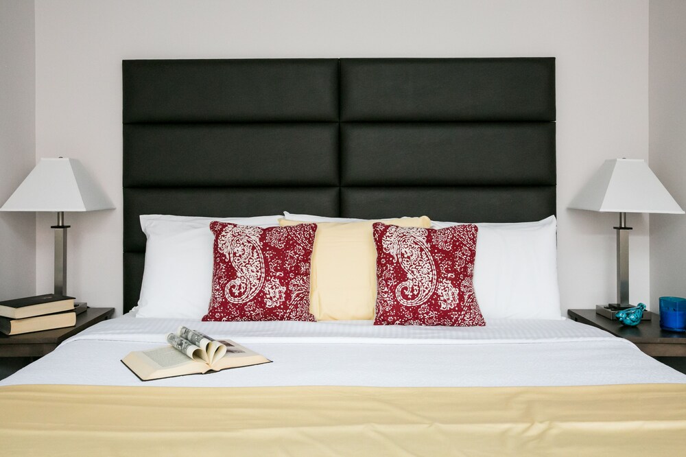 Standard Studio, 1 King Bed - Guestroom