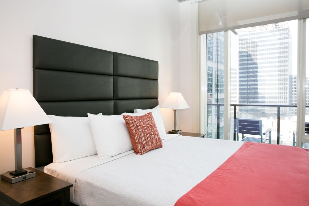 Premium Apartment, 2 Bedrooms - Guestroom