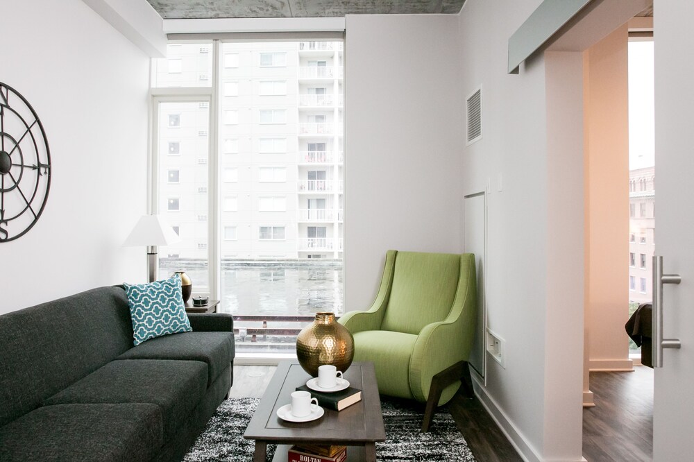 Standard Apartment, 1 Bedroom - Living Room
