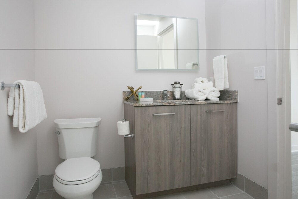 Standard Apartment, 2 Bedrooms - Bathroom