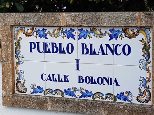 Hermoso Apartamento de 2 dormitorios en zona muy solicitada Pueblo Blanco 1