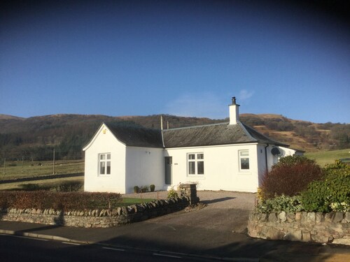 A Little Gem in The West Highlands, Argyll Inveraray Loch Fyne views, sleeps 4
