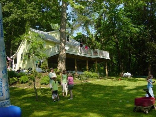 Comfy Cottage on 4 acres and C&O Canal