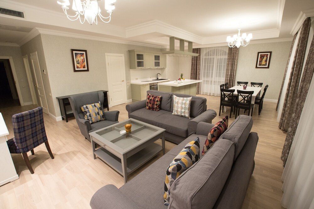 Apartment (Monte Carlo) - Living Room