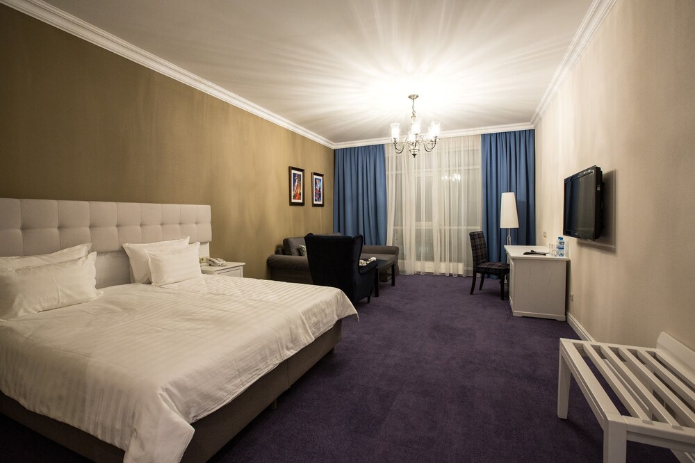 Standard Double or Twin Room - Guestroom