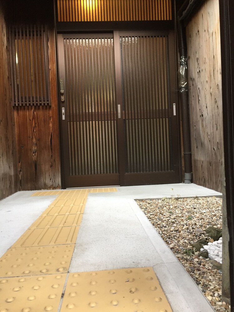 ホテル エントランス