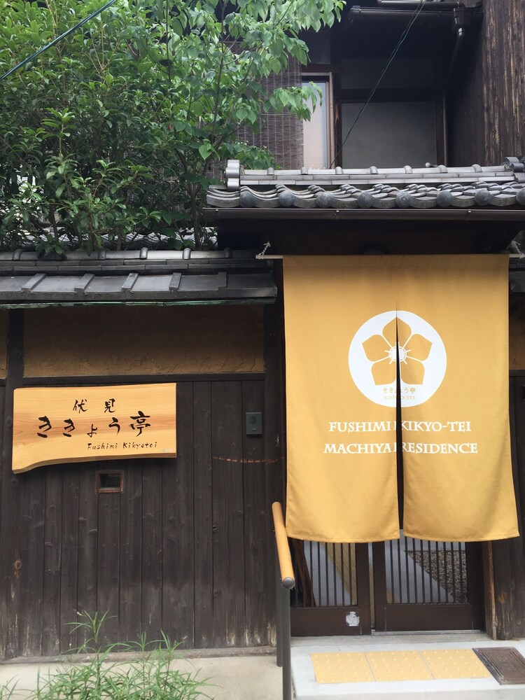 ホテル エントランス