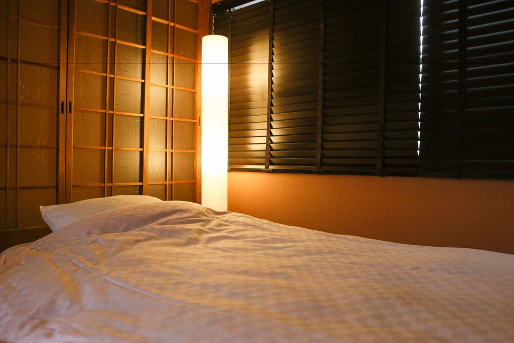 House - Guestroom