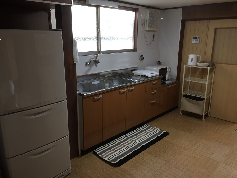 室内のキッチン