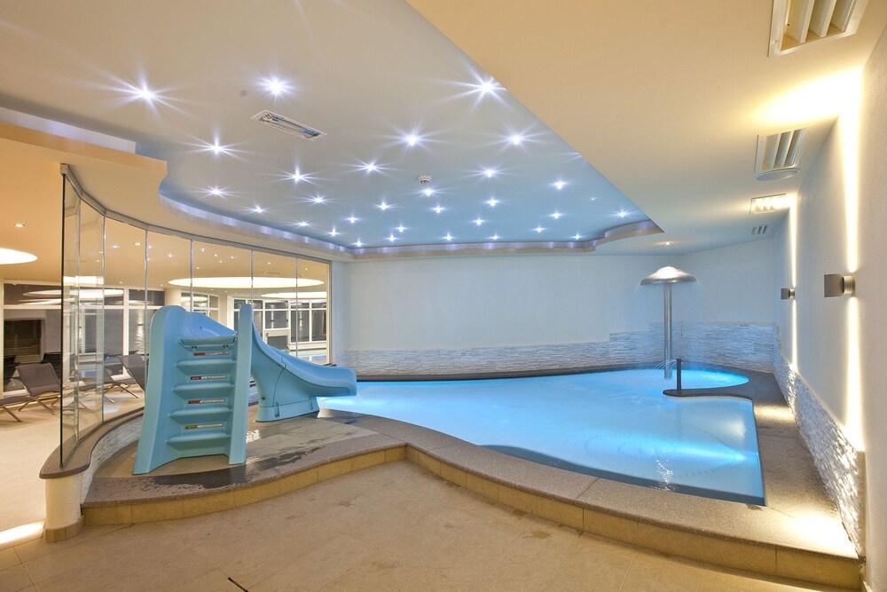 Piscine couverte