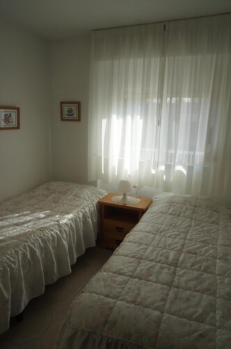 Newly renovated holiday apartment with top furnishings right on the beach