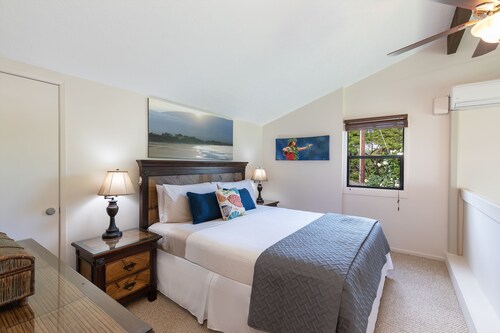 Maui Split System A/C sleep comfy and cool. Right On The Beach Steps To The Sand