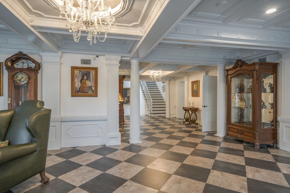 Lobby sitting area, Houston Towers Inn Downtown Museum District Med. Ctr NRG - Adults Only