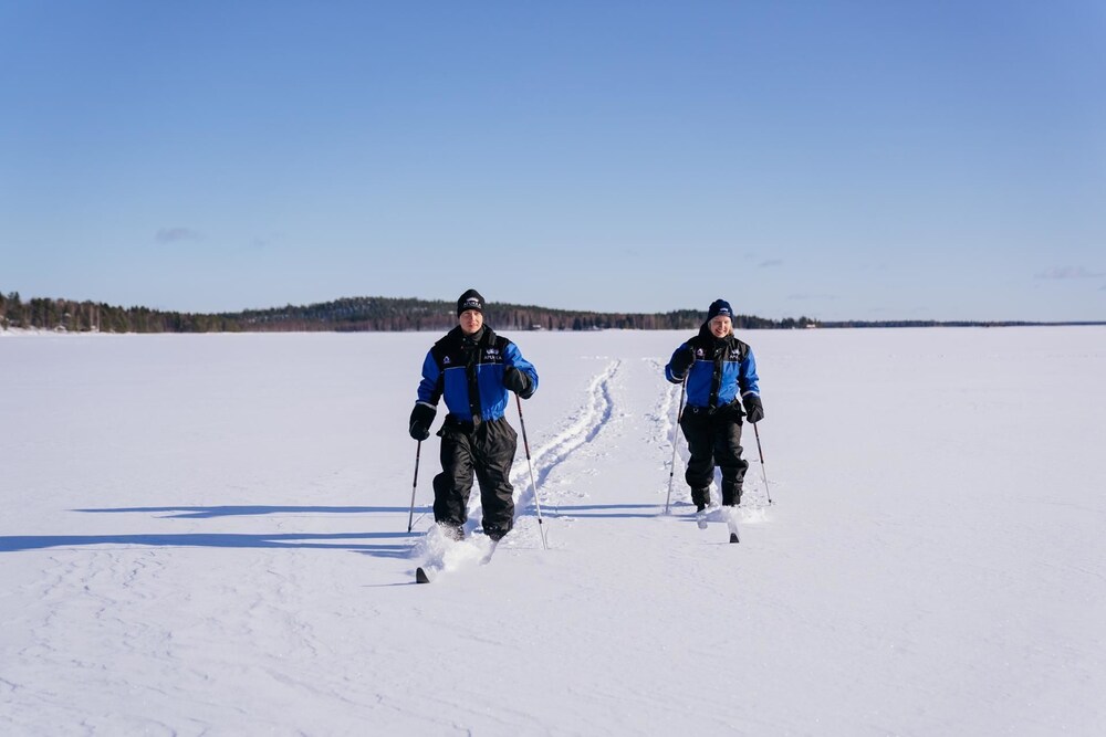 Hiihtoa/laskettelua