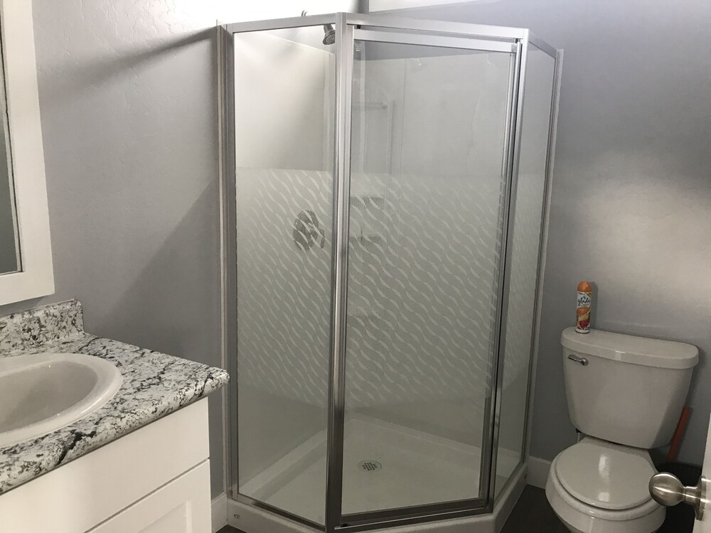 Luxury Cabin, 1 Bedroom, Kitchenette - Bathroom