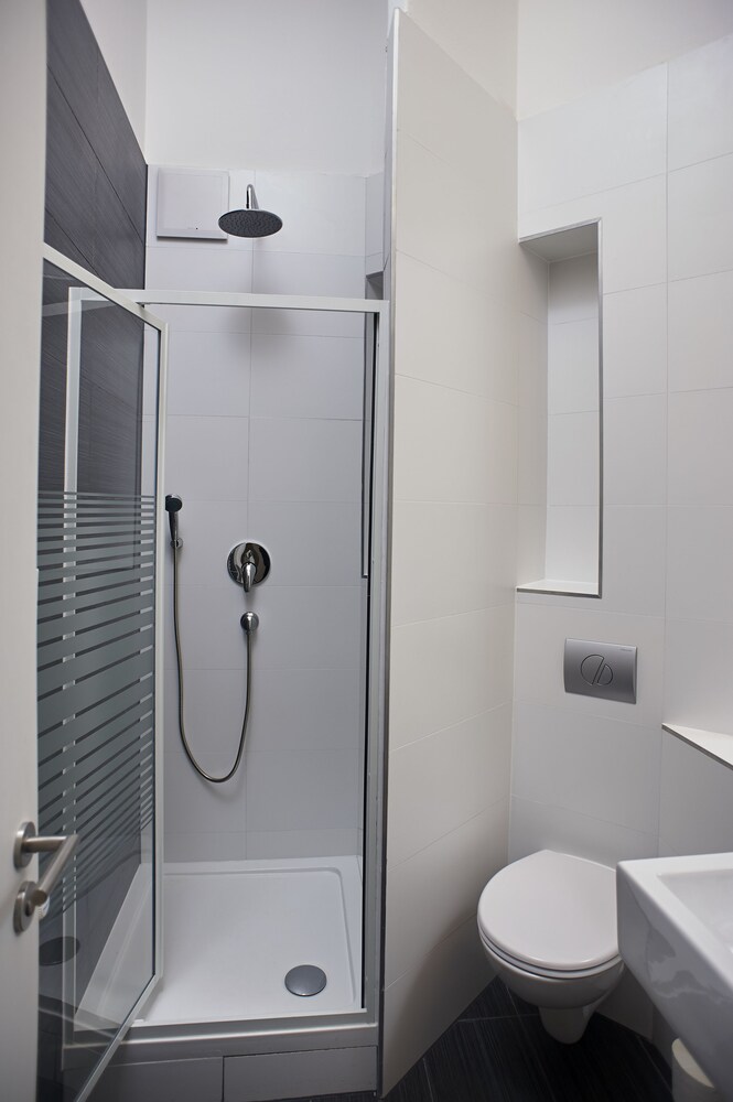 Dusche im Bad