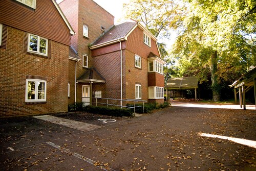 Room and Roof Southampton Apartments