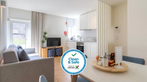 Spot Family Apartments