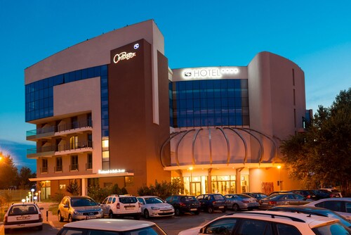 Hotel On Plonge Jr.