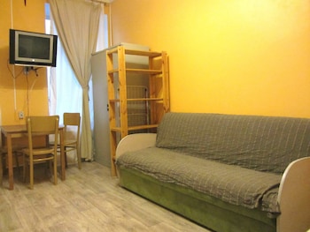 Old Flat Hotel