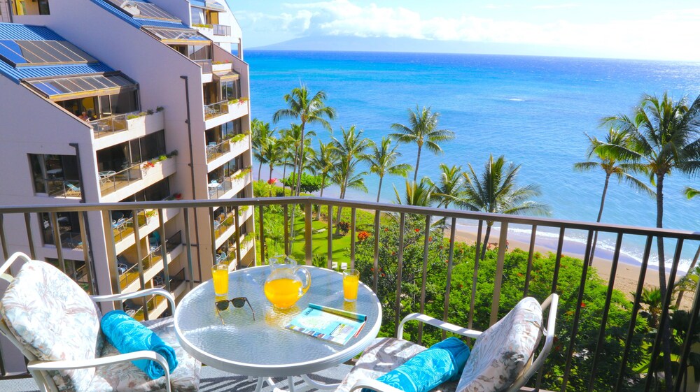 Condo, 1 Bedroom, Balcony (Valley Isle Resort #901 (MAUI)) - Featured Image