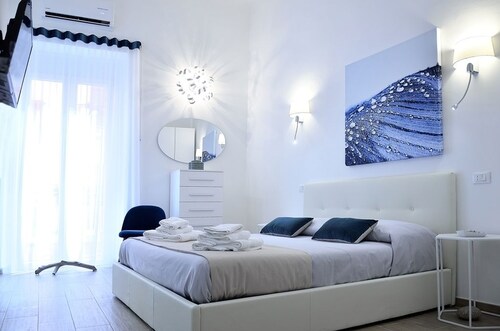 Duca 70 Suite Home
