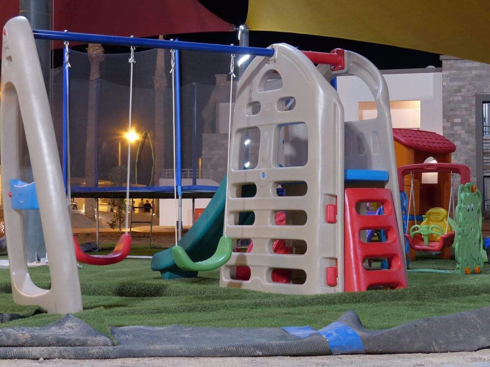 Area giochi per bambini (all'aperto)