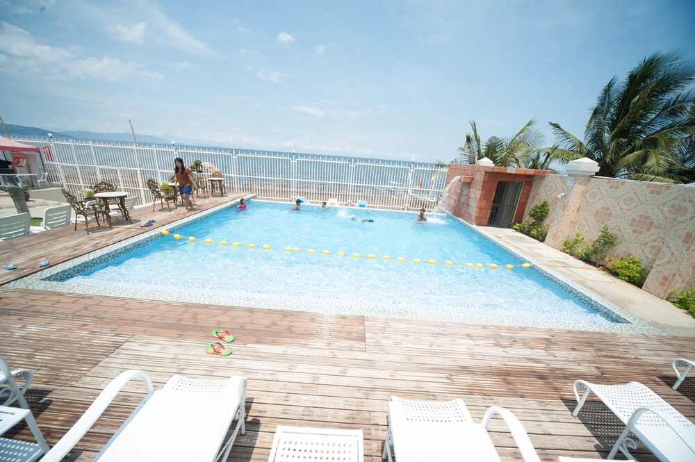 Infinity Pool