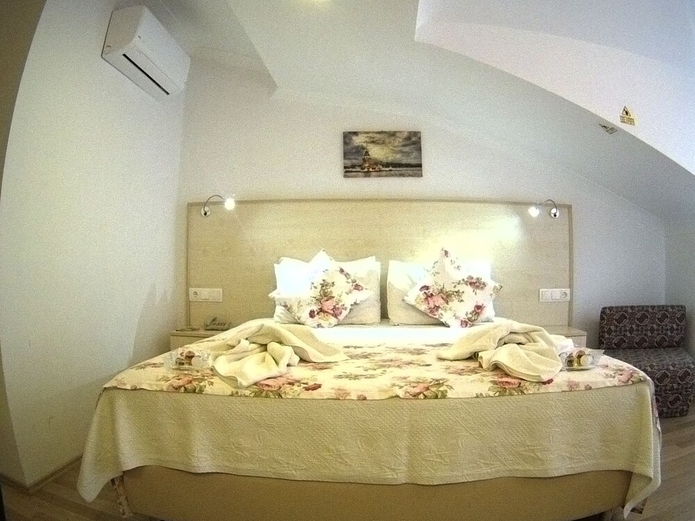 Guestroom View