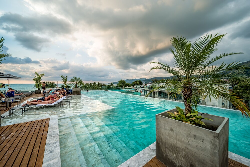 Rooftop Pool
