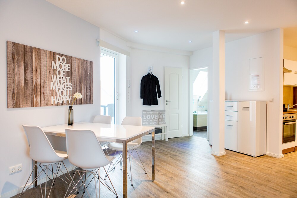 Zimmer (Penthouse, eigenes Bad)