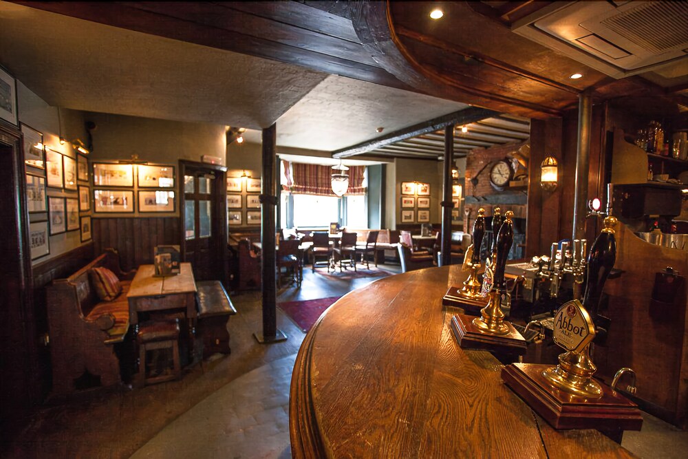 Hotel Bar