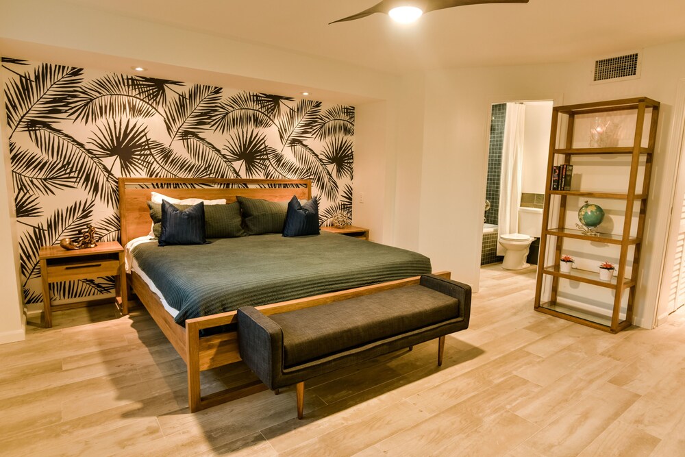 Casa Azul - Luxury 1 Bedroom Suite, Partial Ocean View, 2 bathrooms w Jetted Tub - Featured Image