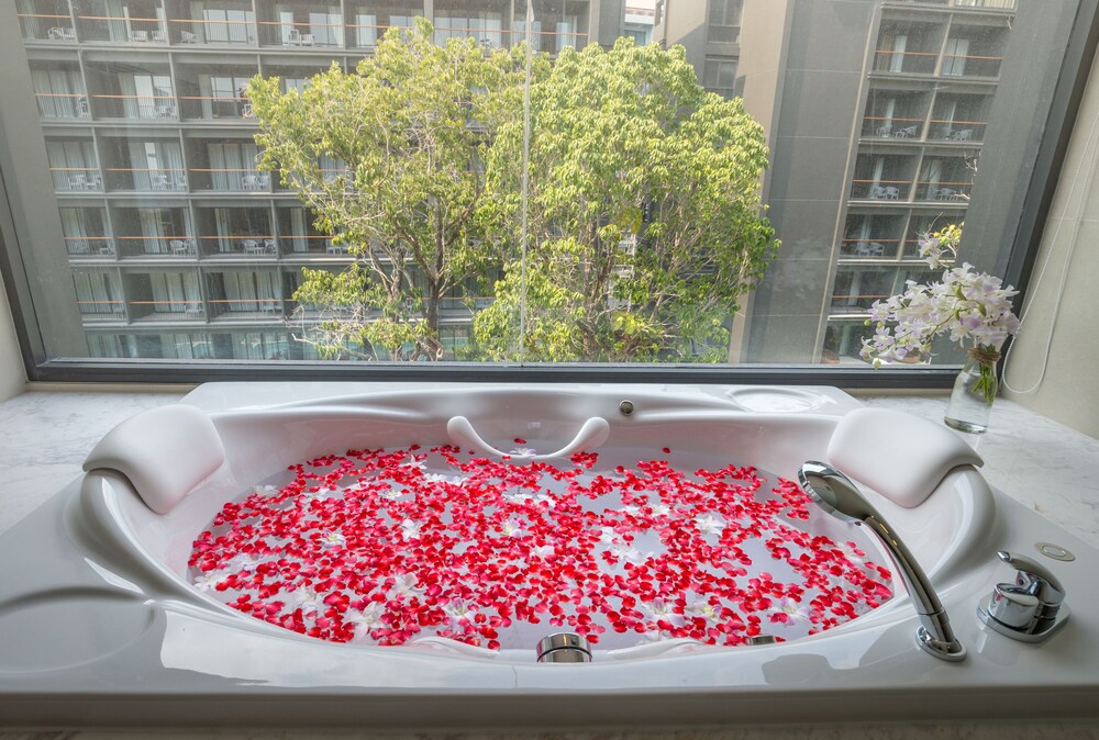 Jetted Tub
