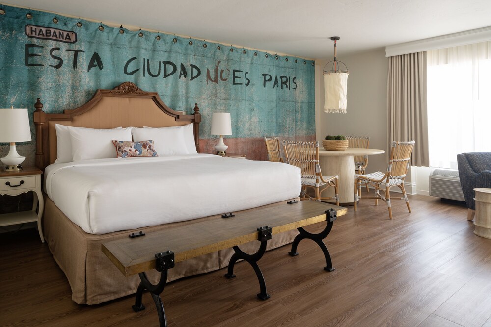 Guestroom