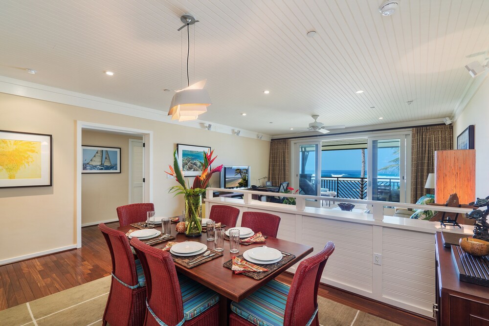 Panoramic Villa, 3 Bedrooms, Kitchen, Beach View (Villa 316) - In-Room Dining