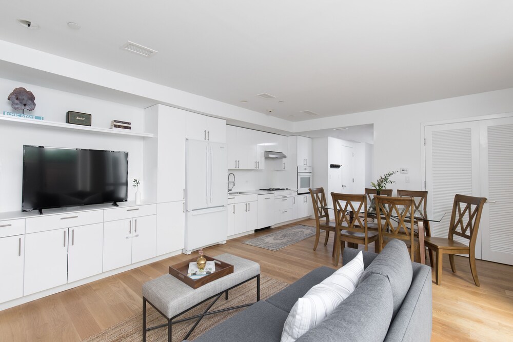 City Apartment, 2 Bedrooms - Living Area