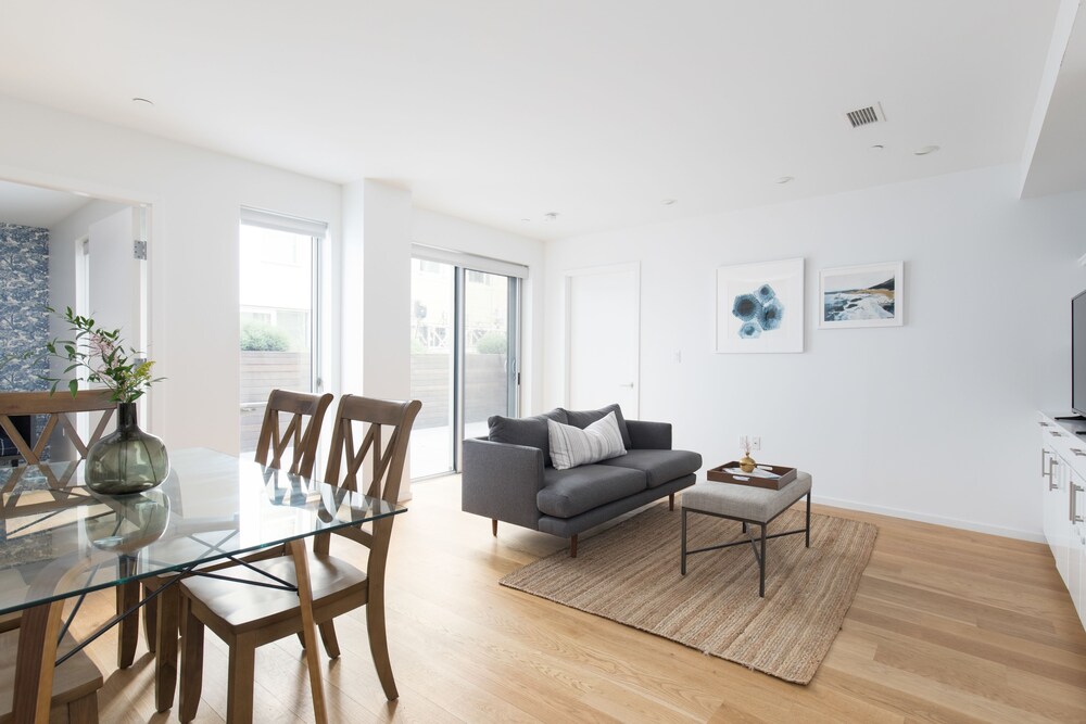City Apartment, 2 Bedrooms - Featured Image