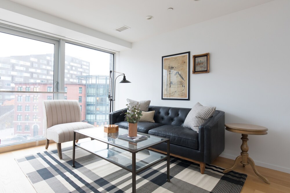 Deluxe Apartment, 1 Bedroom - Living Area