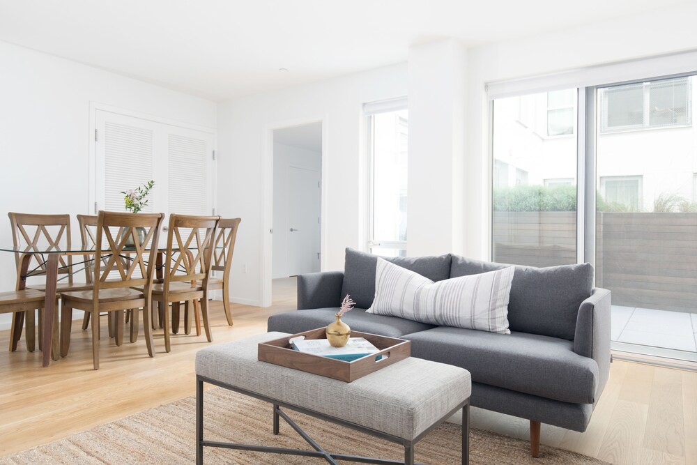 City Apartment, 2 Bedrooms - Living Area