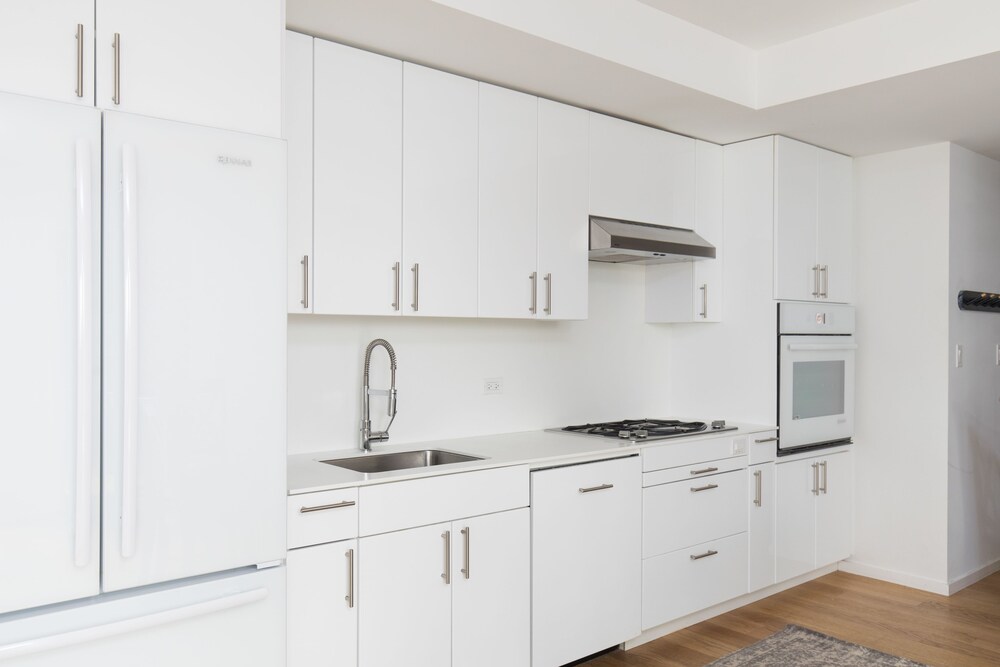 City Apartment, 2 Bedrooms - Private Kitchen