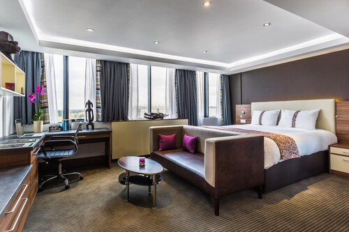 OYO Livin’ Serviced Apartments