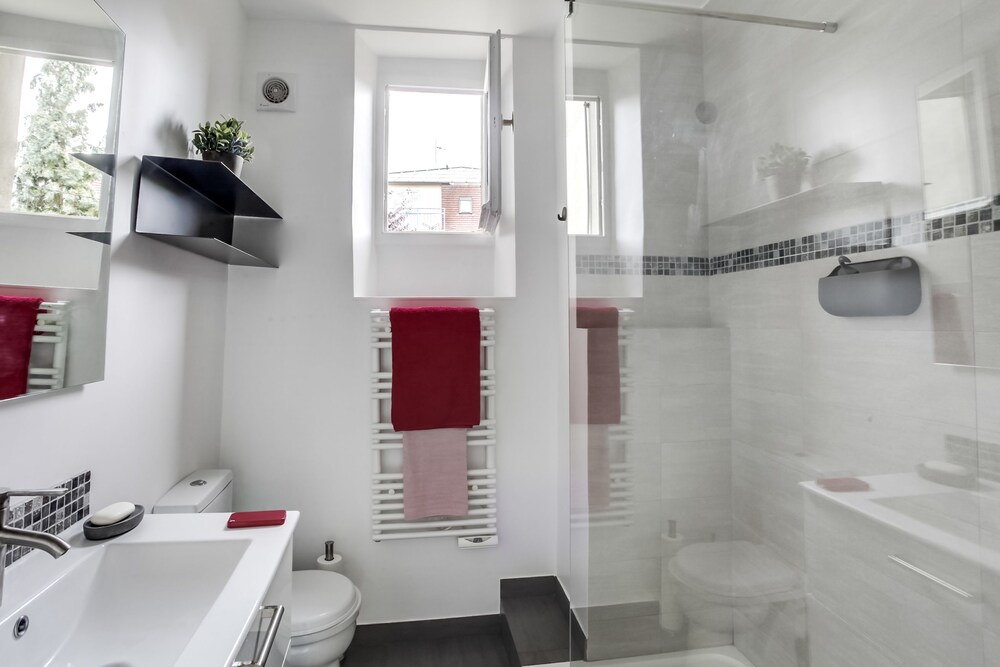 Comfort Apartment - Bathroom