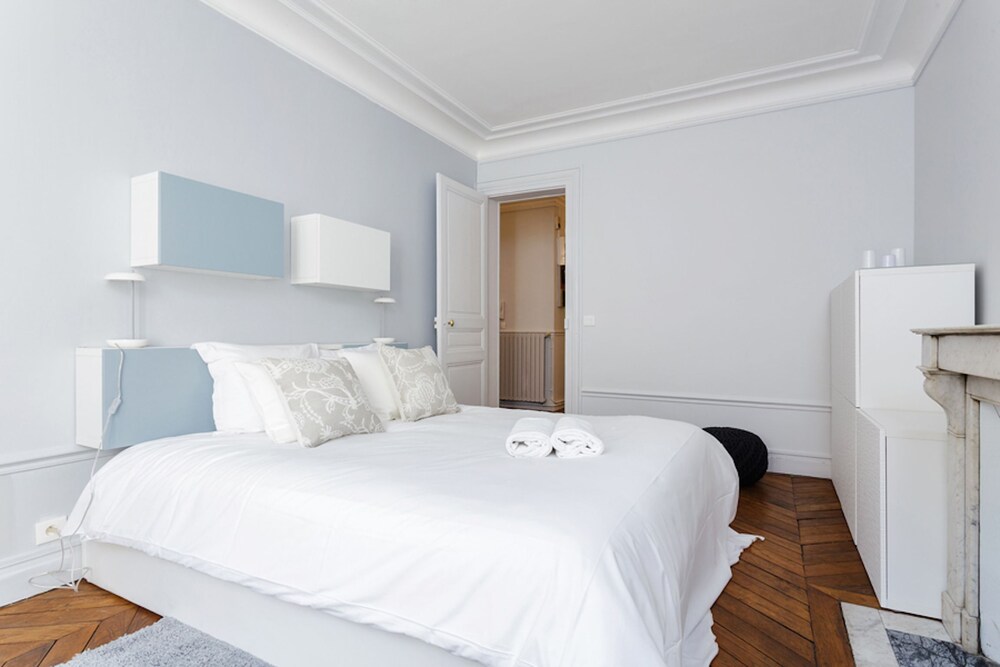 Apartment, 2 Bedrooms - Guestroom