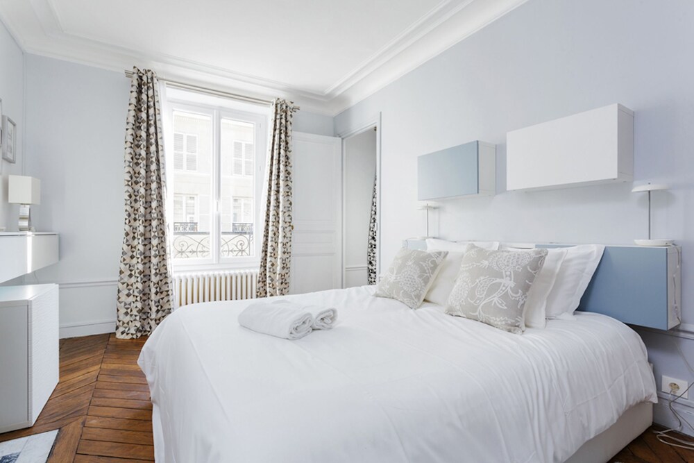 Apartment, 2 Bedrooms - Guestroom